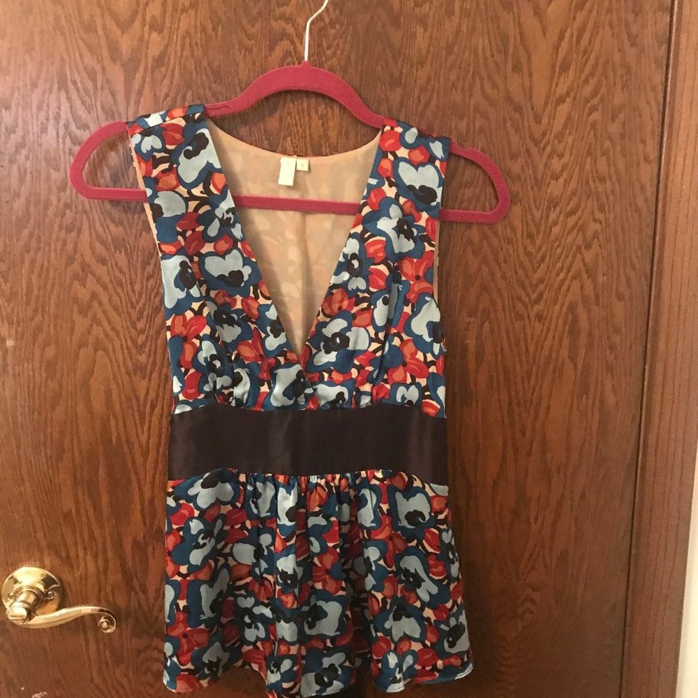 ANTHROPOLOGIE SILK SLEEVELESS TOP